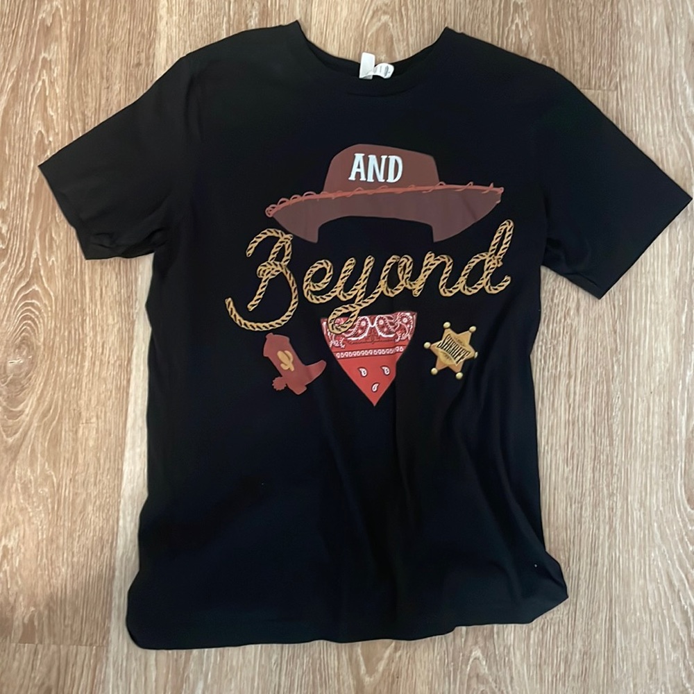 Toy story woody shirt size:large